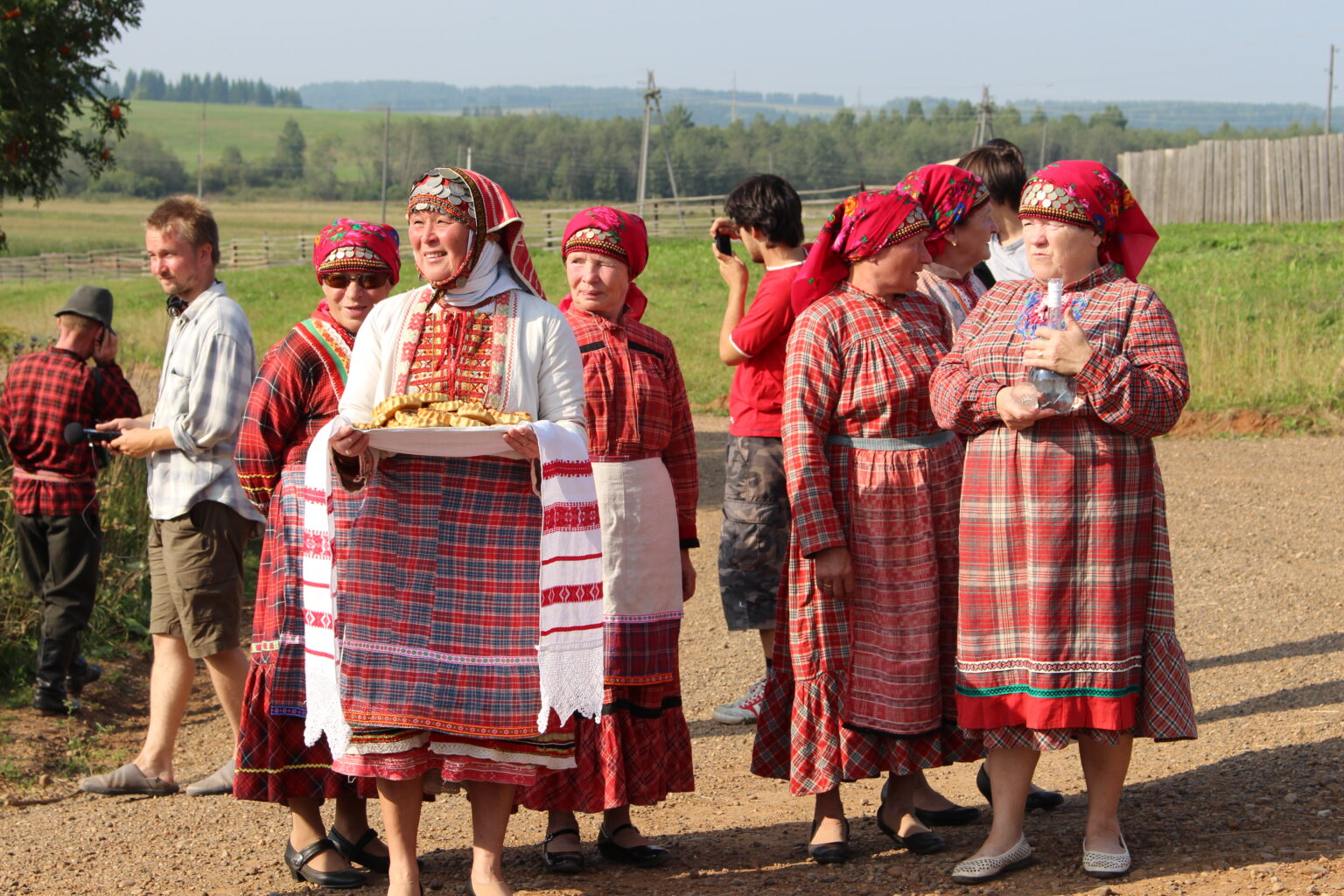 Фото финоугорские народы