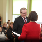 Aasta keeleteoks valiti Enn Ernitsa artiklikogumik