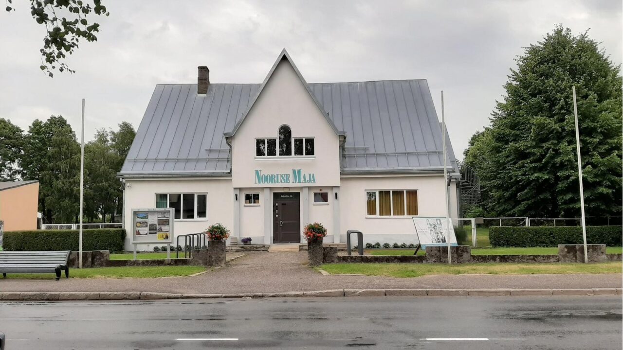 Nooruse Maja Pärnus