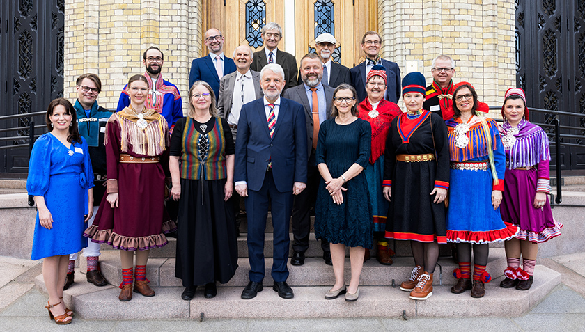 The Truth and Reconciliation Commission in front of the Norwegian Parliament. Photo: Peter Mydske/Stortinget.