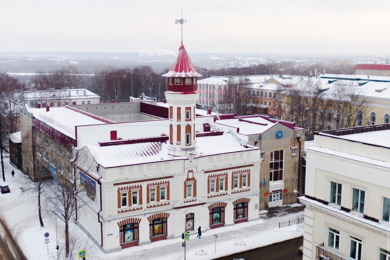 Soome-ugri rahvaste rahvuskultuurid on Venemaa Föderatsioonis oskuslikult rakendatud turismitööstuse teenistusse. Nii kuulutati Komi Vabariigi pealinn Sõktõvkar